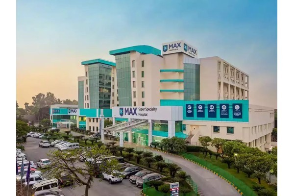 Max Healthcare